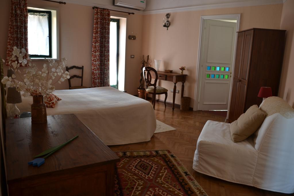 B&B Velardi Viagrande Chambre photo