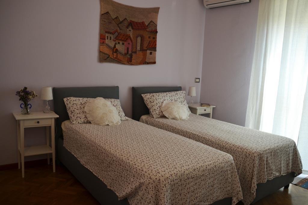 B&B Velardi Viagrande Chambre photo
